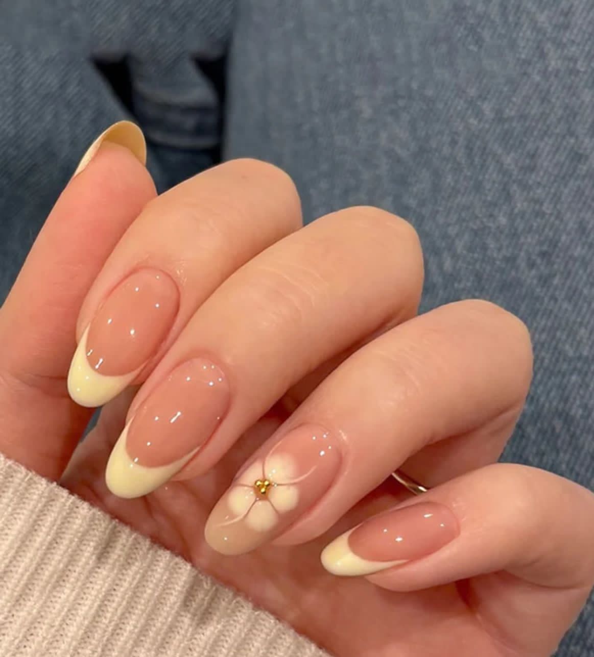 Creamy Floral French